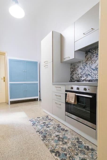 Mary'S House Apartment Lecce Bagian luar foto